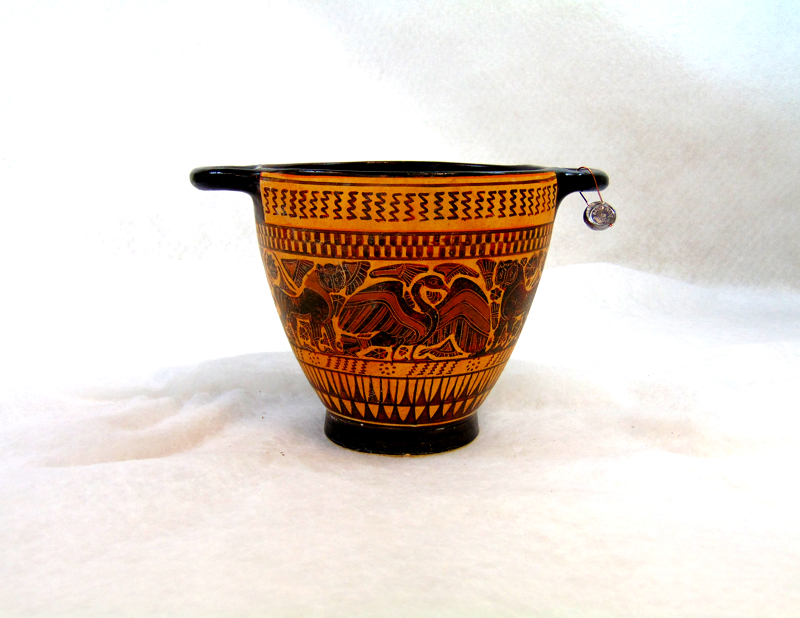 561x.jpg Corinthian skyphos