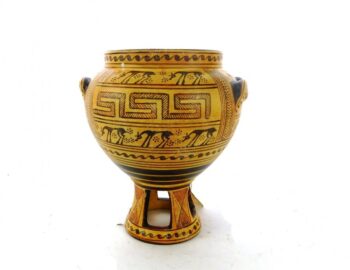 Geometric krater