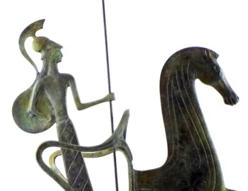 Chariot with goddess Athena – large