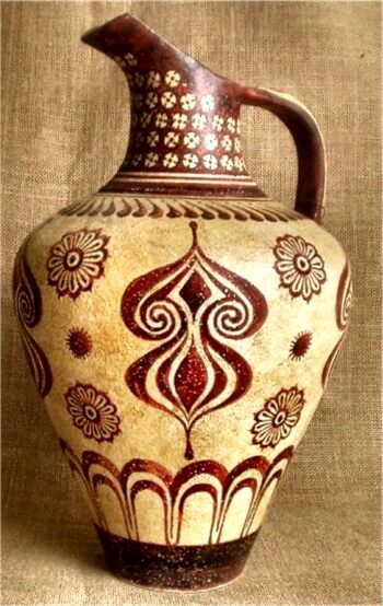 Cretan libation Prochus “beak shaped”