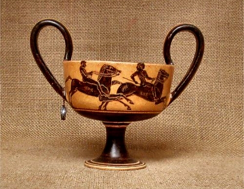 796.jpg Black figured Kantharos