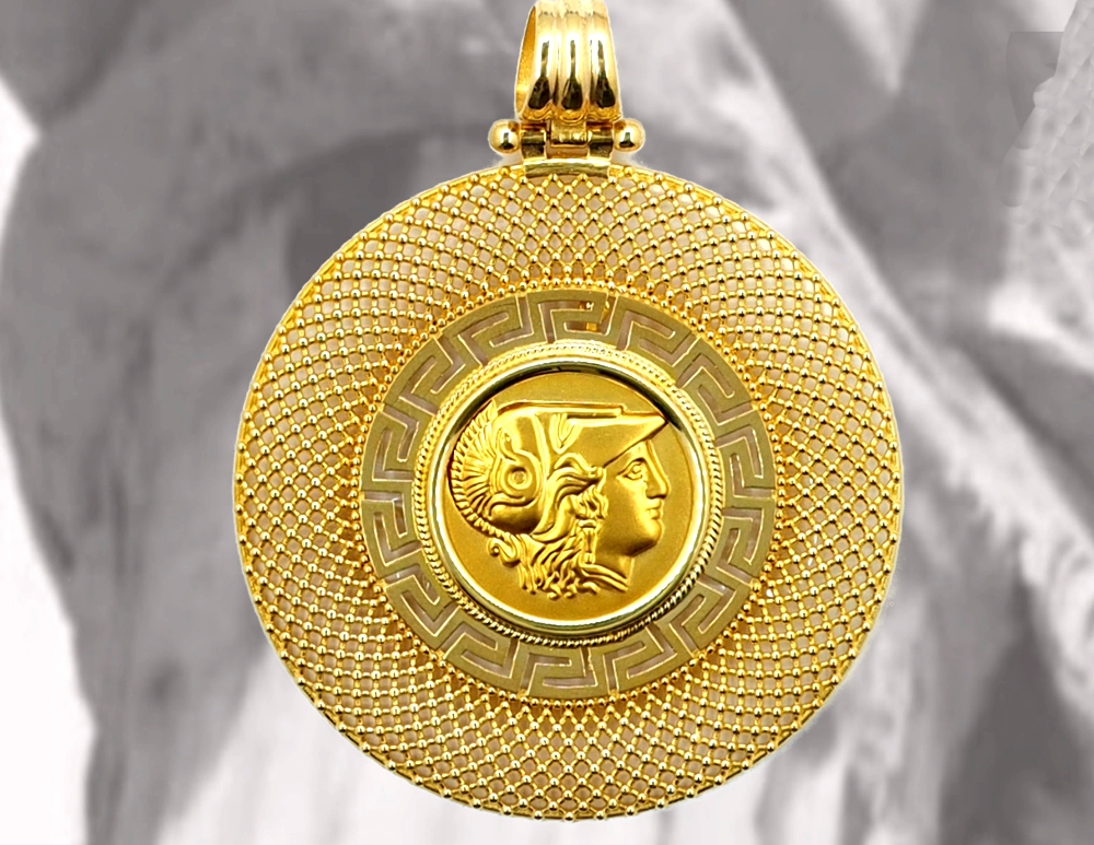 OLYMPUS DIGITAL CAMERA Gold Alexander the Great Pendant – XLarge