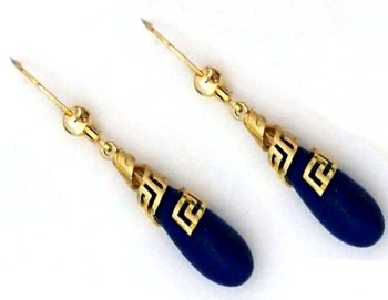 Gold Earrings with “tear” lapis stone – medium